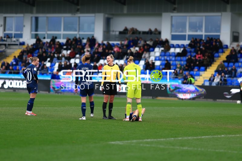 Spielunterbrechung nach Verletzung