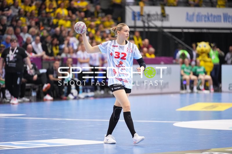 Szene mit Neele Mara Orth (32; HSG Bensheim/Auerbach)