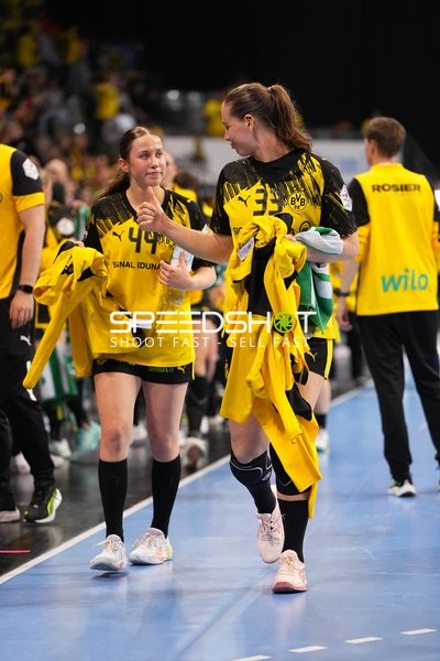 Szene mit Lara Egeling (44; Borussia Dortmund)