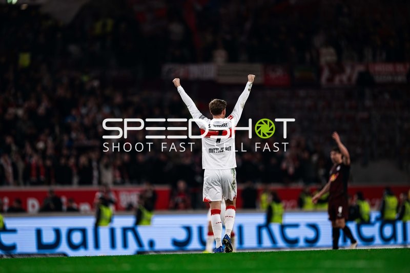 Jubel von Maximilian Mittelstädt (7; VfB Stuttgart)