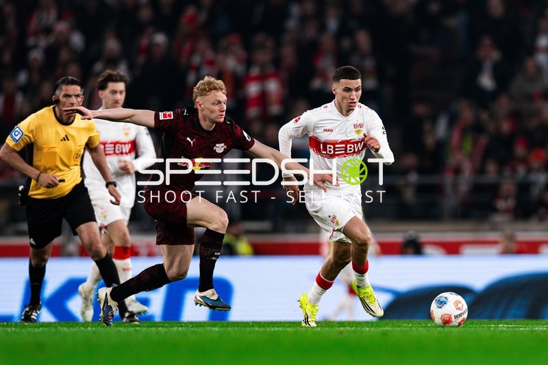 Spielszene mit Ballkontrolle