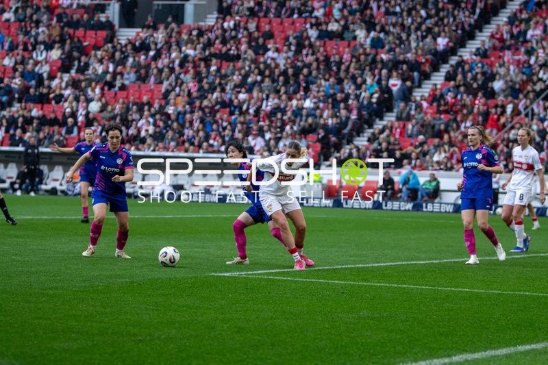 Zweikampf um den Ball