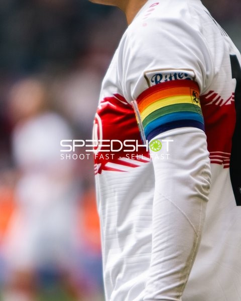 Spieler mit Kapitänsbinde