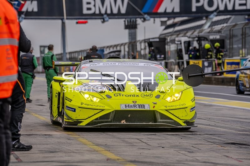 Boxenstopp am Nürburgring
