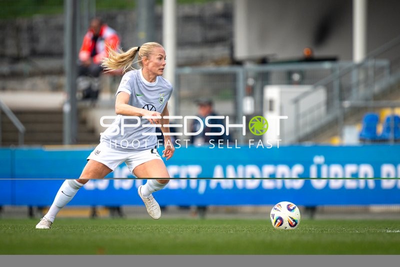 GPFBL: Aktion mit Guro Bergsvand (20; VFL Wolfsburg)