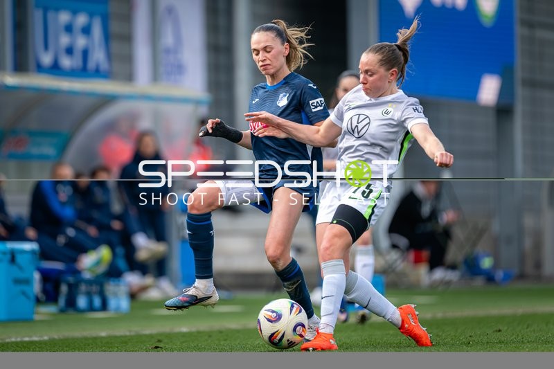 Zweikampf zwischen Jill Janssens (9; TSG Hoffenheim) und Janou Levels (15; VFL Wolfsburg)