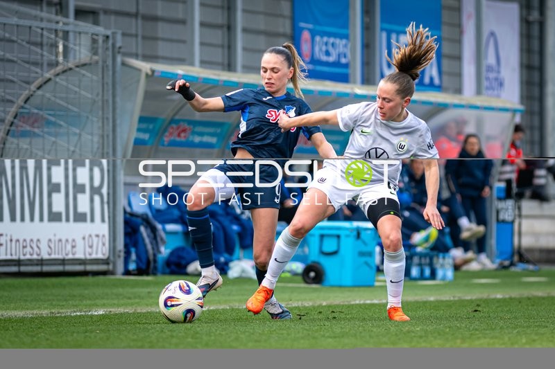 Zweikampf um den Ball