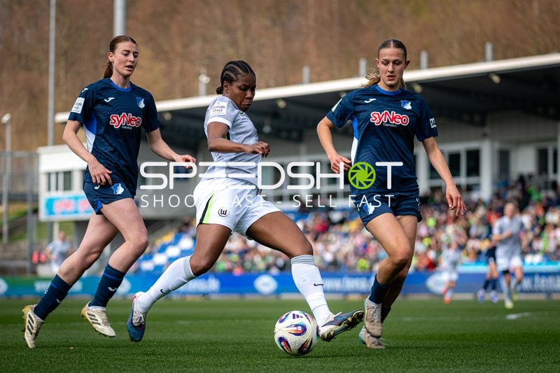 Ballkontrolle und Verteidigung