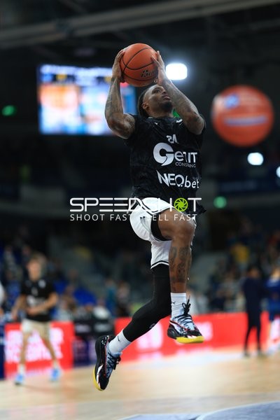 Spielaktion mit 24; DYN TV