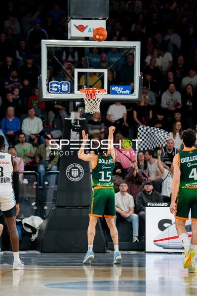 Jordan Roland (15; Gladiators Trier) mit Wurf