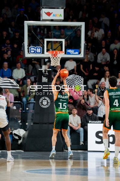 Jordan Roland (15; Gladiators Trier) mit Wurf