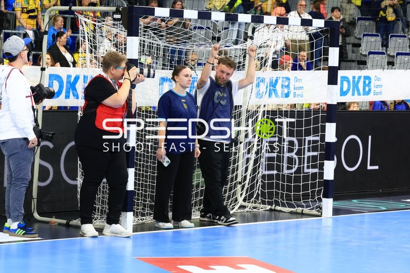 Szene mit Max Krause (104; Rhein Neckar Löwen)