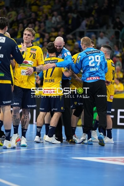 Jubel mit Dani Baijens (77; Rhein Neckar Löwen) und David Späth (29; Rhein Neckar Löwen)