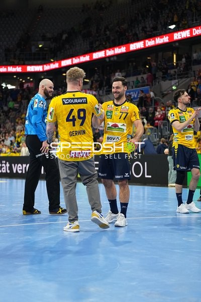 Handball | DAIKIN HBL | Szene mit Kevin Gerwin (49; Rhein Neckar Löwen) und Dani Baijens (77; Rhein Neckar Löwen)
