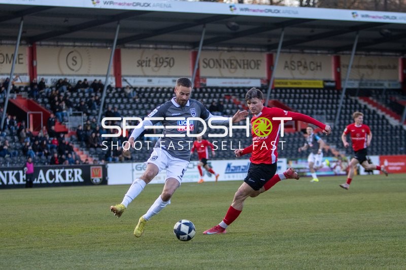 Zweikampf um den Ball