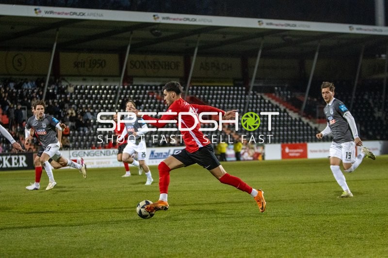 Ballkontrolle und Verteidigung