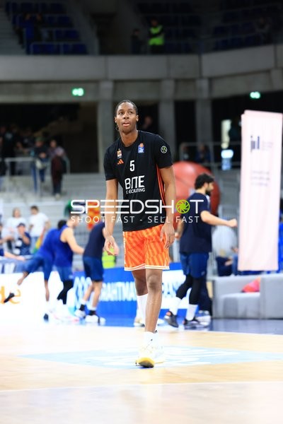 Basketball-Szene mit Mohamed Diakite (5; Ratiopharm Ulm)