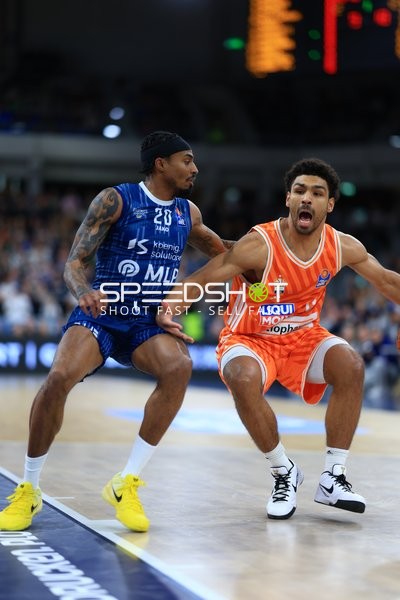 Michael Weathers (20; MLP Academics Heidelberg) in Aktion