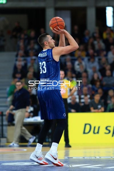 Ryan Mikesell (33; MLP Academics Heidelberg) in Aktion