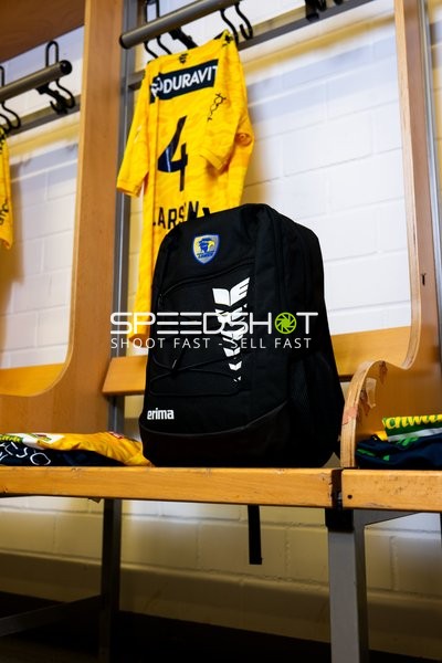 Trikot von Mathias Larson (4; Rhein Neckar Löwen) in Kabine