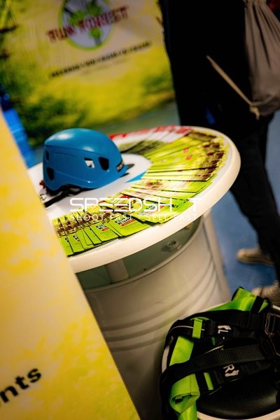 Info-Stand mit Ausrüstung