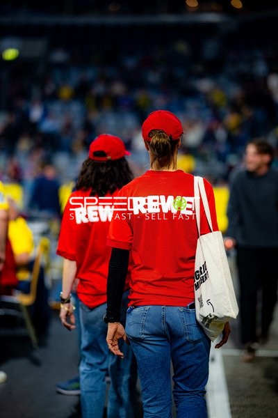 Fans in der SAP Arena