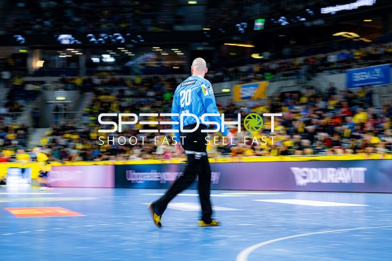 Szene mit 20; HSG Wetzlar