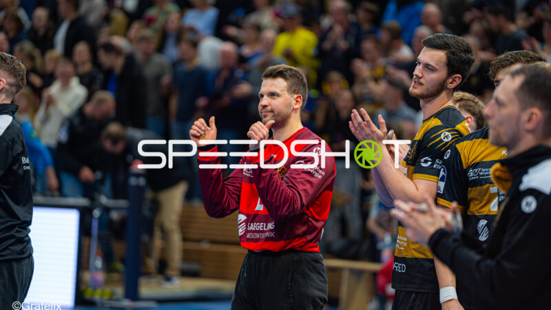 Szene mit Julius Dierberg (9; HC Elbflorenz Dresden) und Marino Mallwitz (1; HC Elbflorenz Dresden)