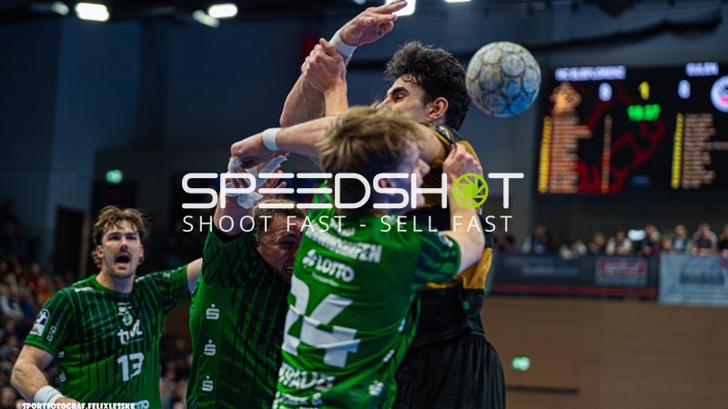 Szene mit Mindaugas Dumcius (13; HC Elbflorenz Dresden) und Philip Kryszon (24; HC Elbflorenz Dresden)