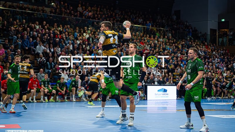 Szene mit Frederic Stuber (2; Die Eulen Ludwigshafen) und Marc-Robin Eisel (9; Die Eulen Ludwigshafen)