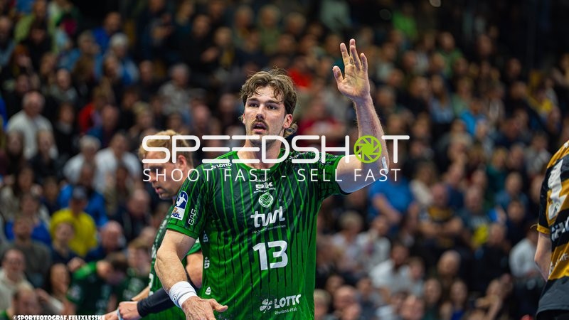 Mindaugas Dumcius (13; HC Elbflorenz Dresden) in Aktion