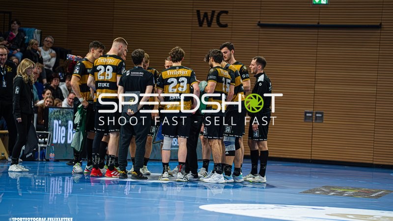 Szene mit Julius Dierberg (9; HC Elbflorenz Dresden)