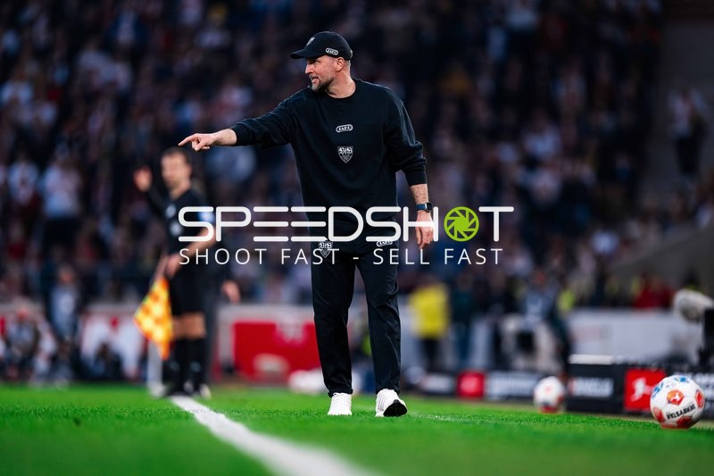 Trainer an der Seitenlinie