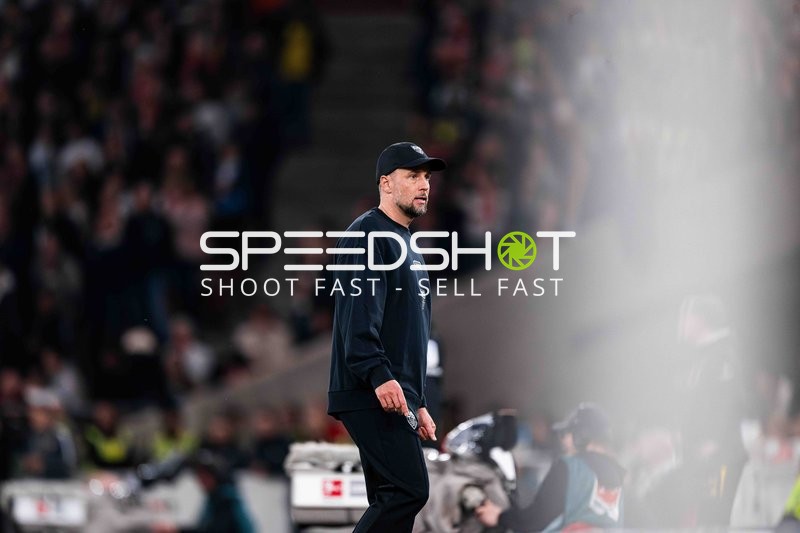 Trainer an der Seitenlinie