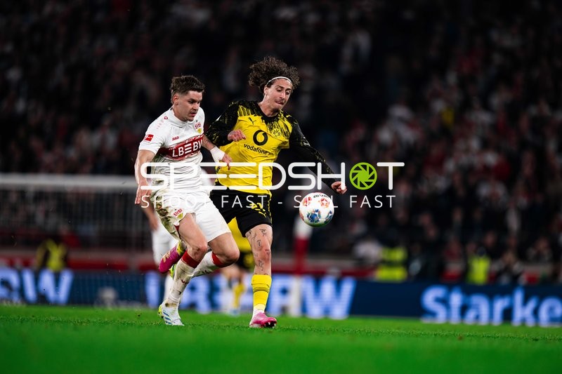 Zweikampf um den Ball