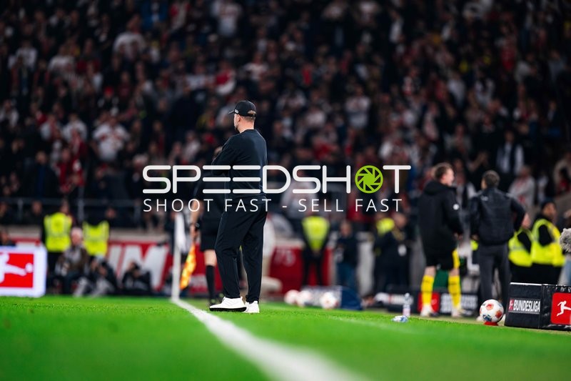 Trainer an der Seitenlinie