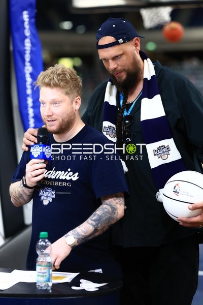 Moderation im SNP-Dome