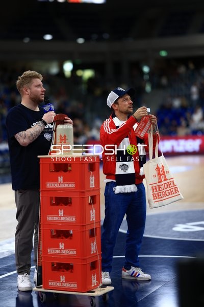 Moderation am Spielfeldrand mit Kevin Gerwin (490; MLP Academics Heidelberg)