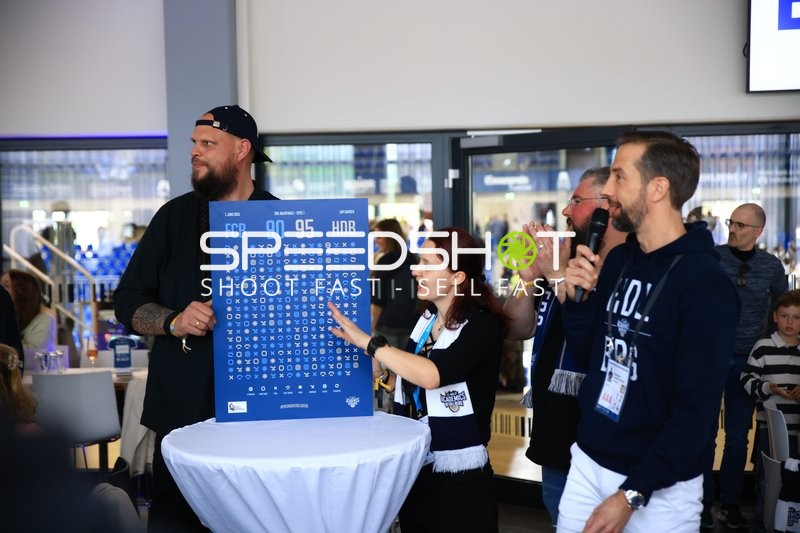 Szene mit Matthias Lautenschläger (993; MLP Academics Heidelberg) im SNP-Dome