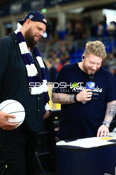 Moderation mit Kevin Gerwin (490; MLP Academics Heidelberg) im SNP-Dome