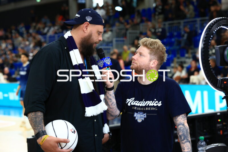 Moderation mit Kevin Gerwin (490; DYN TV)