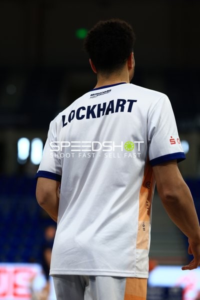 Basketball-Szene mit Spieler von MLP Academics Heidelberg