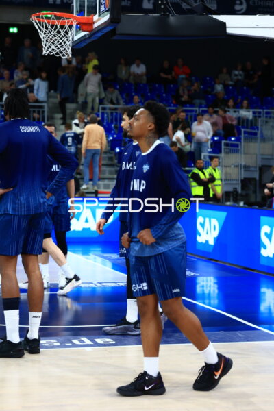 Spieler Eric Reed Jr. (43; MLP Academics Heidelberg) auf dem Spielfeld