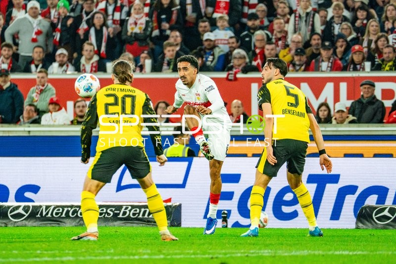 Marcel Sabitzer #20 (BVB), Tiago Tomas #8 (VfB), Rami Bensebaini #5 (BVB)