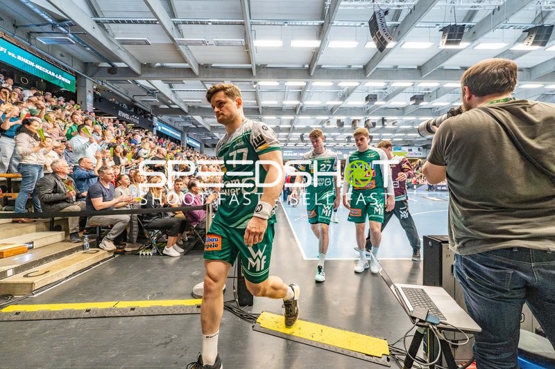 David Schmidt #77, Oskar Sunnefeldt #27, Martin Hanne #42