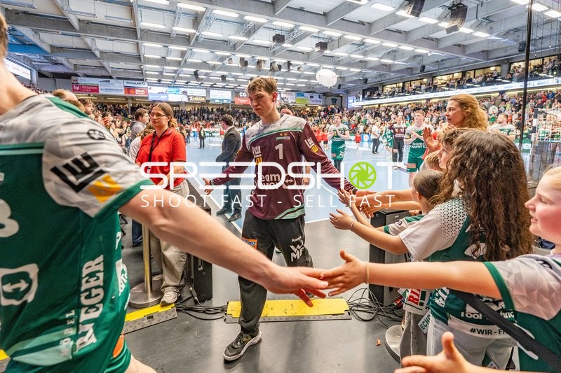 Szene mit Julian Buchele (1; Frisch Auf Göppingen)