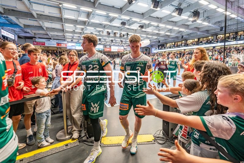 Erik Persson #22, (Göppingen), Oskar Neudeck #2 (Göppingen)