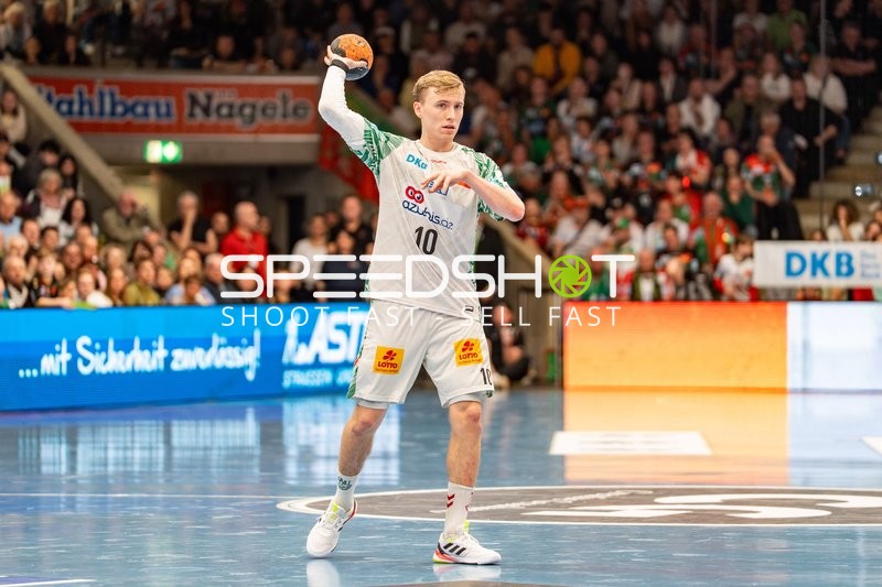 Szene mit Gisli Thorgeir Kristjansson (10; SC Magdeburg)