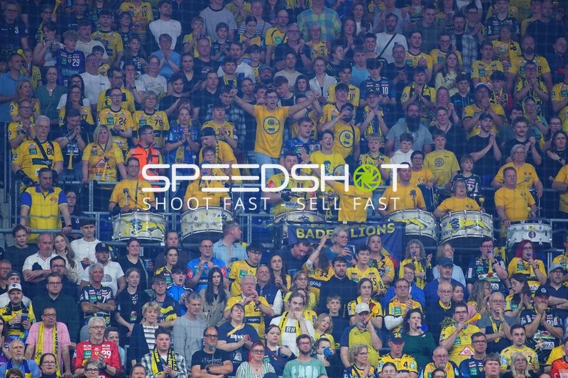 Fan-Szene in der SAP Arena