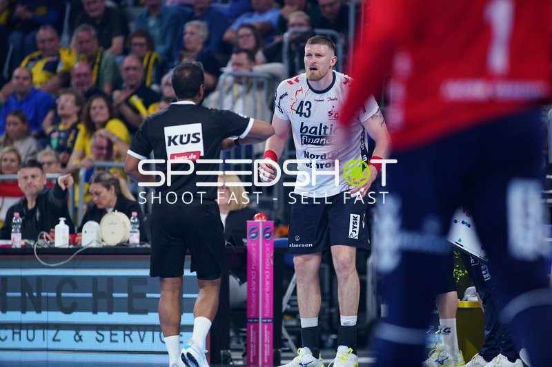 Szene mit Blaz Blagotinsek (43; SG Flensburg Handewitt)